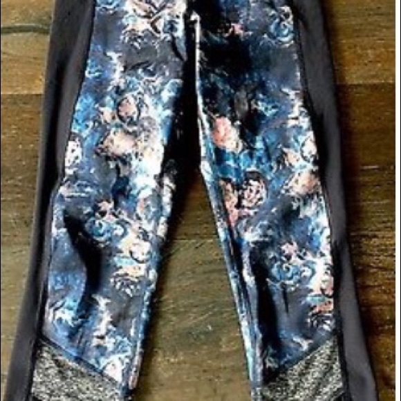 Lululemon if You’re Lucky *Full-On Luxtreme - Picture 6 of 6